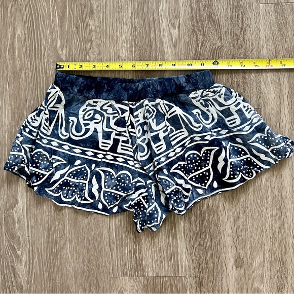 REVERSE Two Piece Set - Picture 4 of 11